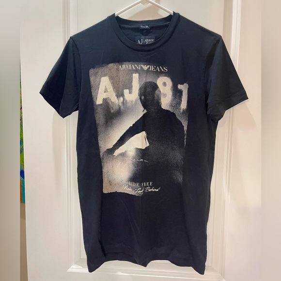 NWT Armani Jeans Ride Free Never Look Back Black Short Sleeve Tee Size L - Picture 1 of 12